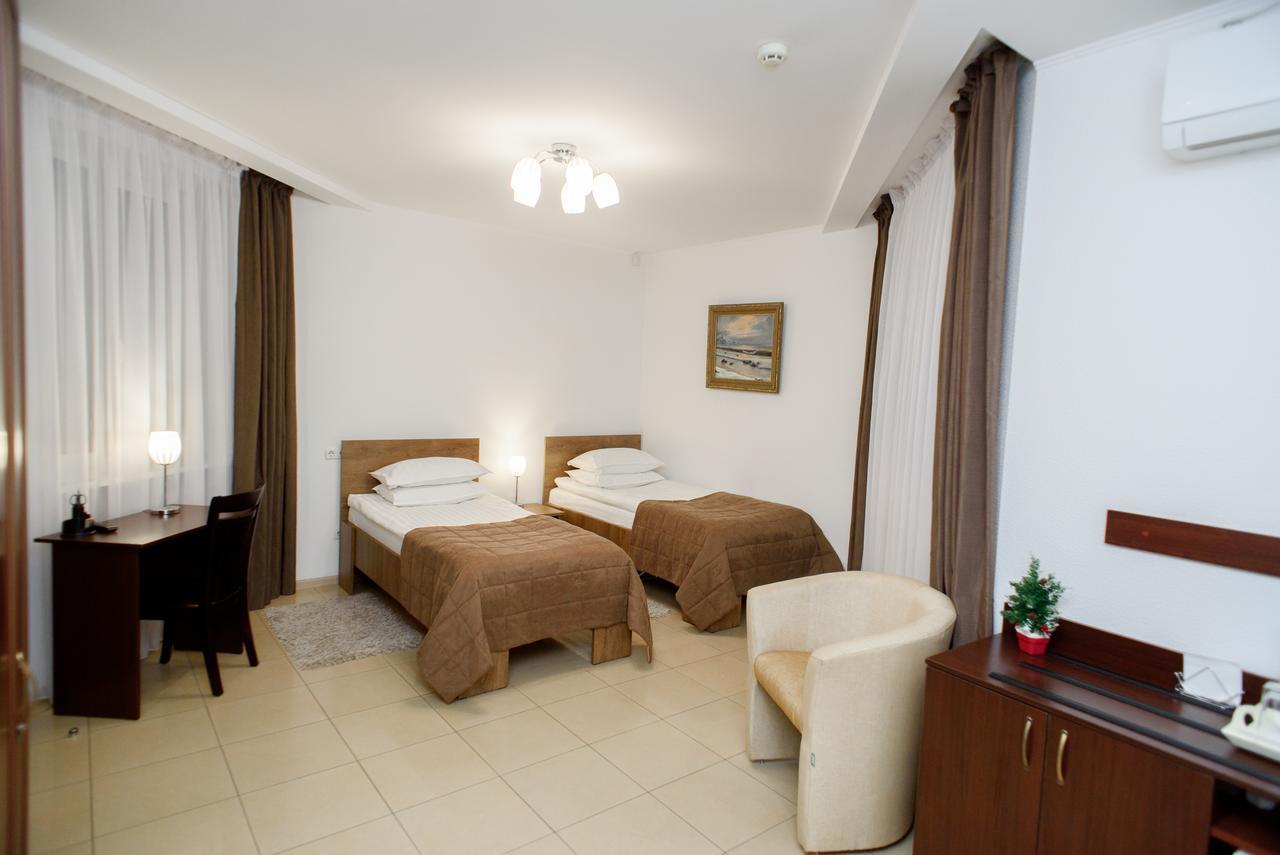 M&M Aparthotel Sumy Exterior photo
